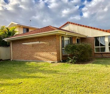 Beauty by the Beach - Photo 5