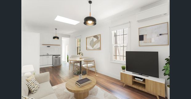 Charming 3-Bedroom Erskineville Home with Loft & Large Outdoor Entertaining - Photo 1