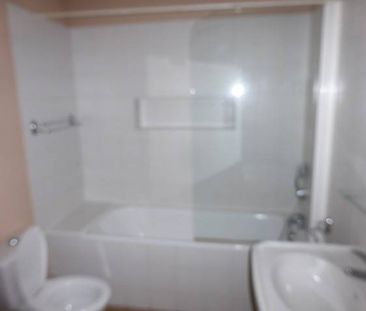 Location Appartement 3 pièces 63m² CARCASSONNE 11000 - Photo 2