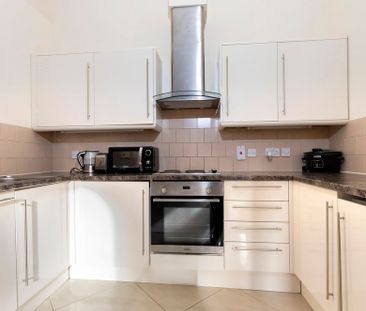 Moorend Park Road, Cheltenham GL53 0GB - Photo 2