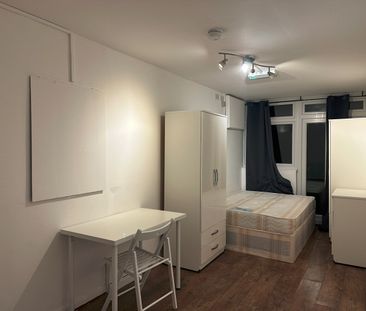 Room in a Shared House, Roxeth Hill, HA2 - Photo 3