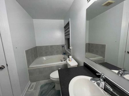 For Lease - 20 Murphy Rd Road, Brampton, Ontario - Photo 5