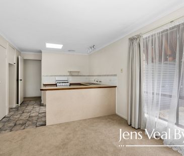 Lake Wendouree, 2BR, walk everywhere, light filled, cosy, 2 blocks ... - Photo 1