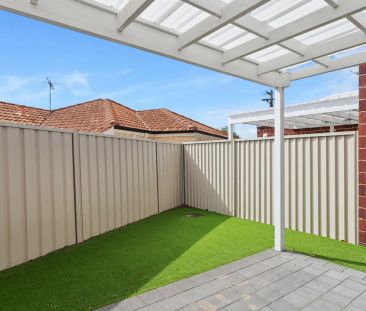 Stylish home Offering Space, Comfort and Convenience - Photo 2