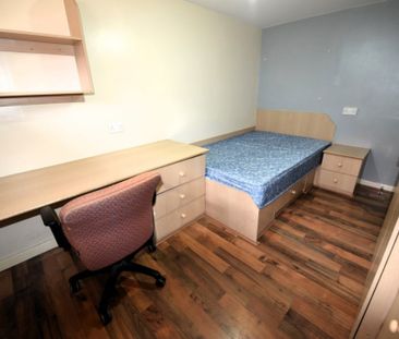 6 bedroom House in Thornville Terrace, Leeds - Photo 3