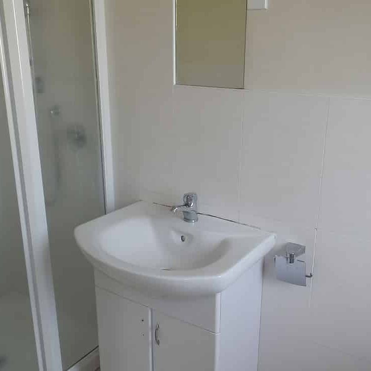 Studio Apartment in heart of Royal Oak - Photo 1