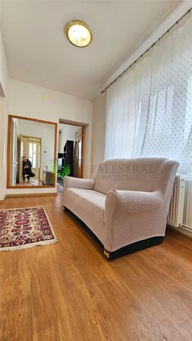 Casa 3 camere , mobilata-utilata Centrul Civic 500 Euro - Photo 2