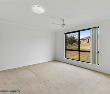MODERN FAMILY HOME WITH STUNNING SUNSET VIEWS! - Photo 3
