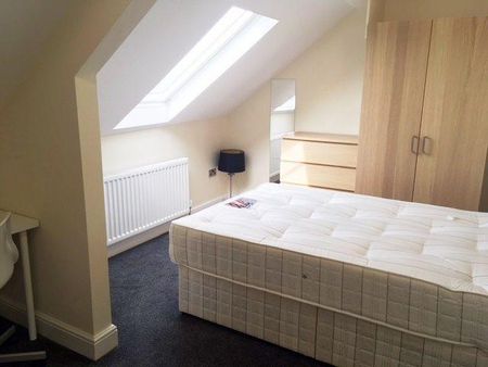 4 bedroom maisonette to rent - Photo 5