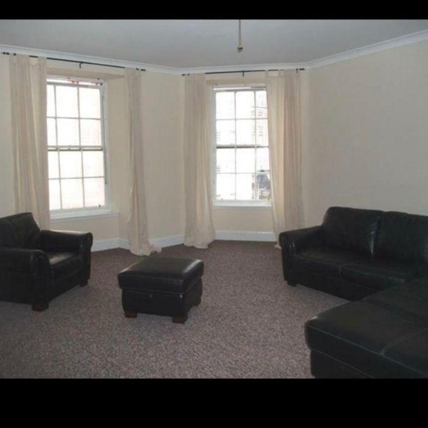 4 Bed Flat, Sauchiehall St, G2 - Photo 1