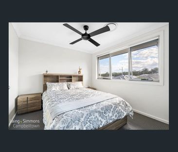 Fantastic Five Bedroom Home - Photo 3