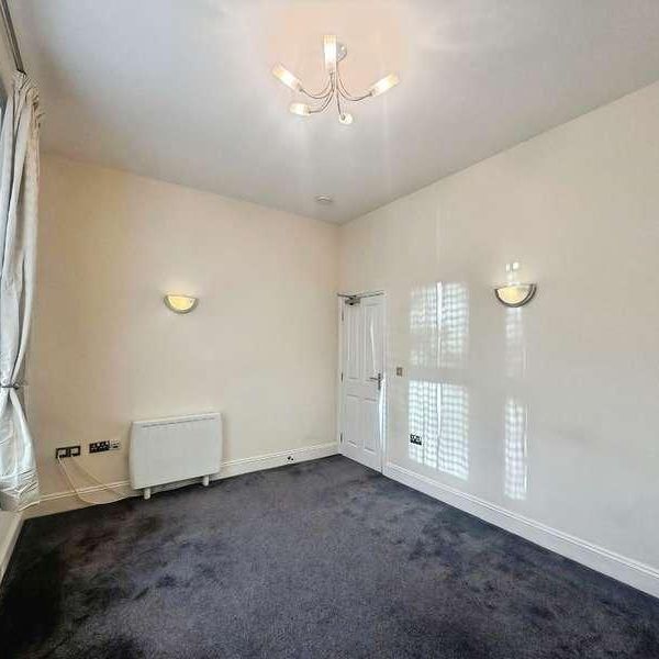 Ashburnham Road, Bedford, MK40 - Photo 1