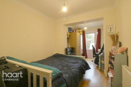 1 bedroom in a house share to rent - Photo 2