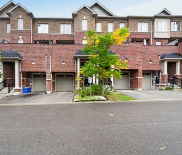 For Lease - 215 Harding Park Street, Newmarket, Ontario - Photo 3