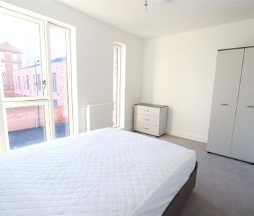 3 bedroom terraced house to rent - Photo 4