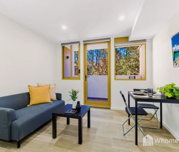 Studio 105 - Photo 3