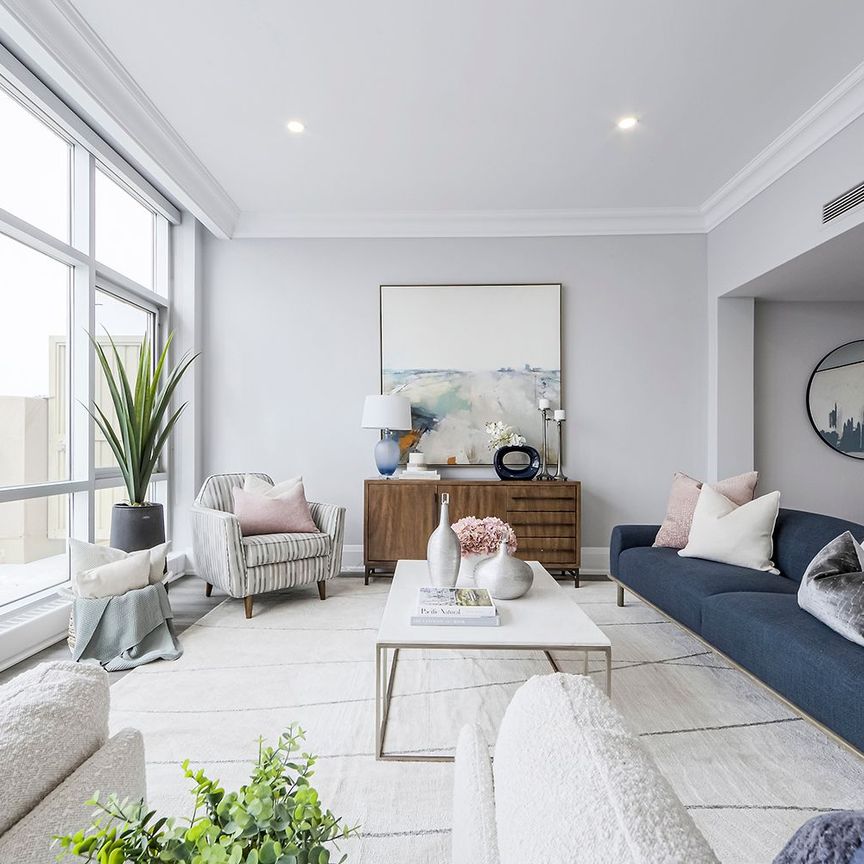 For Lease - 400 Walmer Road Unit# PH24, Toronto, Ontario - Photo 1