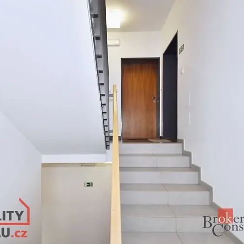 Pronájem bytu 1+kk 34 m - Photo 1