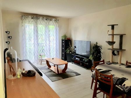 Location Appartement 2 pièces 52m² CLAYE SOUILLY 77410 - Photo 2