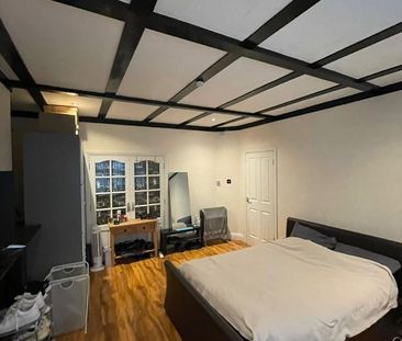 Room in a Shared House, London, N3 - Photo 3