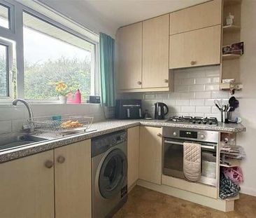 Coppice Avenue, Ferndown, BH22 - Photo 5