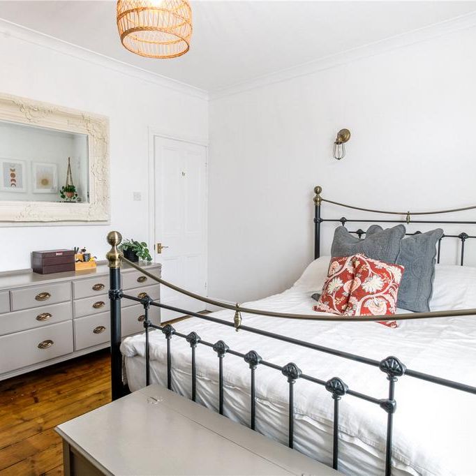 2 bedroom terraced house to rent - Photo 1