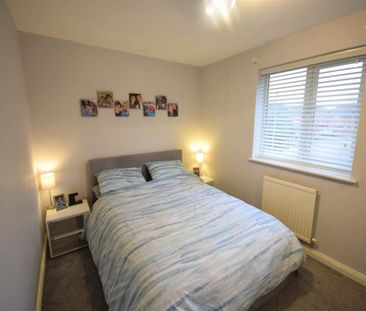 2 bedroom semi-detached house to rent - Photo 3