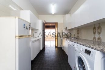 Apartamento T3 para alugar em Oeiras