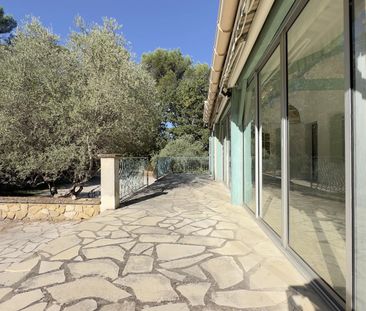 Trets villa T5 jardin avec piscine vue St Victoire - Photo 6