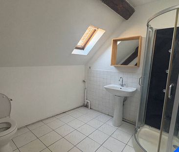 Location Appartement 2 pièces 48m² JOIGNY 89300 - Photo 2