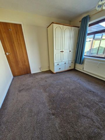 3 bedroom detached house to rent - Photo 2