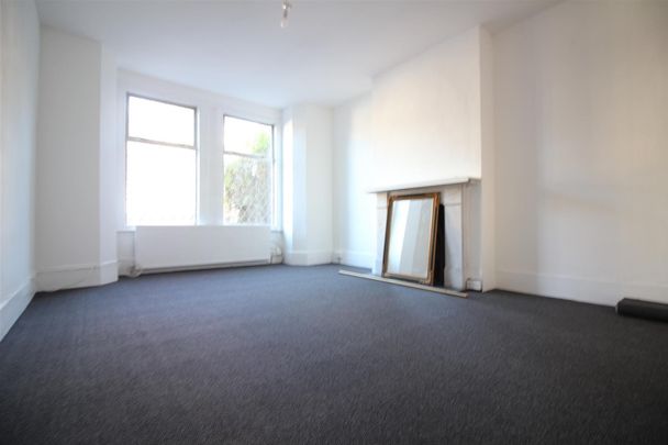 Ferme Park Road, Crouch End, London - Photo 1