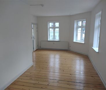 Dronningensgade 33, 1.th. værelse 1. - Photo 4