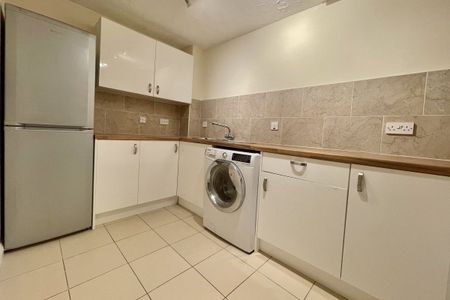 Flitcroft Lea, HIGH WYCOMBE - Photo 5