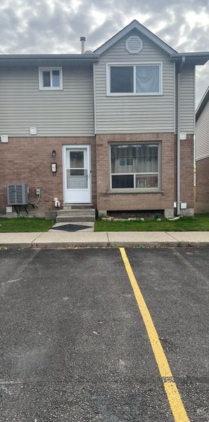 For Lease - 595 Third Street Unit# 7- Upper, London East, Ontario - Photo 1