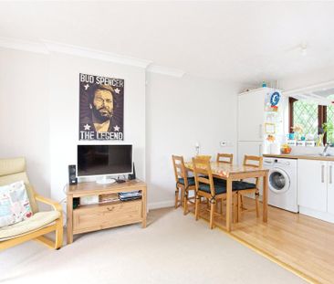 2 bedroom terraced house to rent - Photo 3