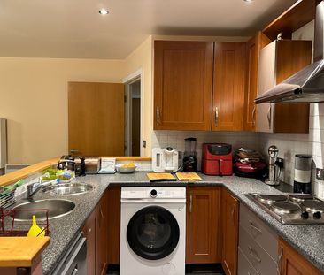 2 Bed Flat, City South, M15 - Photo 6