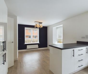 4 bedroom detached house to rent - Photo 6