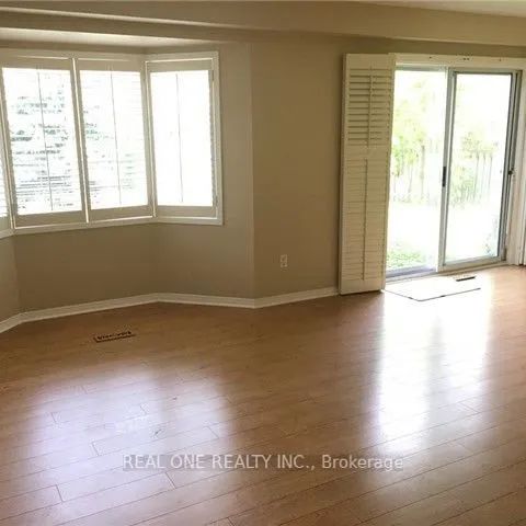 Detached Home For Lease | W9048314 - Photo 1