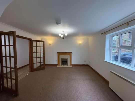 Caffrey Court, Barrow-in-furness, LA14 - Photo 1