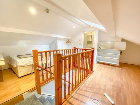 4 bedroom flat to rent - Photo 3