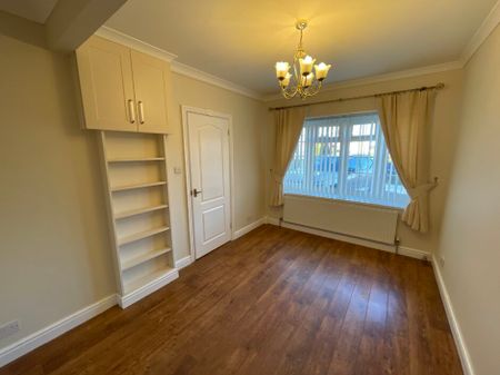 King George Court, Swansea, SA2 - Photo 5