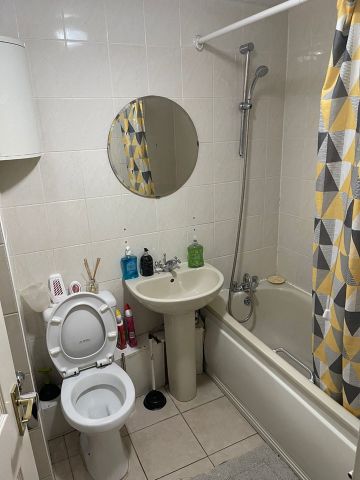 Room in a Shared House, Barnhill Road, HA9 - Photo 5