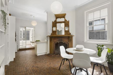 A double-fronted charmer - Photo 3