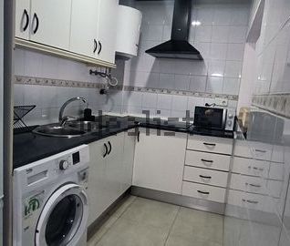 Alquiler de piso en Centro-Rambla - Foto 2