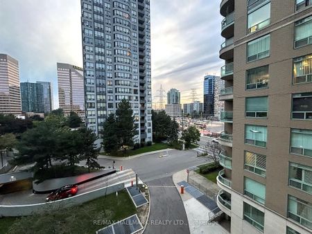 For Lease - 28 Pemberton Avenue Unit# Ph8, Toronto, Ontario - Photo 3