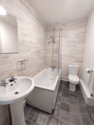 2 Bed Flat, Liscard, CH45 - Photo 5