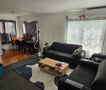 3 Bedroom Home, Highland Park - Photo 2