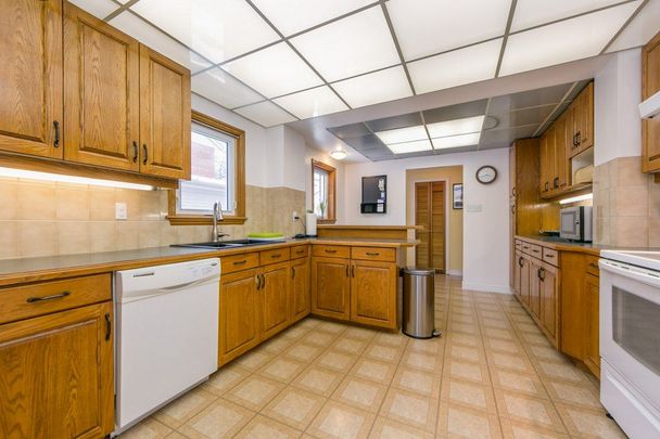 For Lease - 87 Ashbourne Drive, Toronto, Ontario - Photo 1