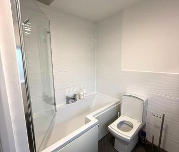 3 bedroom detached house to rent - Photo 6